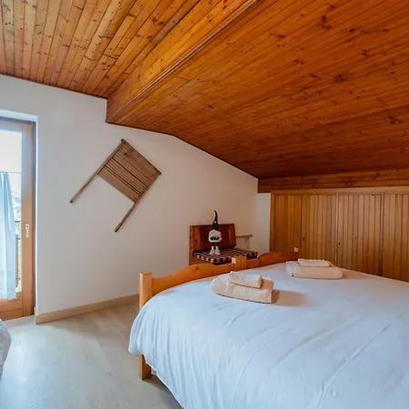 Centro Mansarda Con Balcone E Giardino *