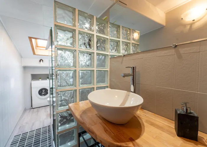 Apartman Centro Mansarda Con Balcone E Giardino Asiago