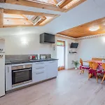 Centro Mansarda Con Balcone E Giardino * Asiago