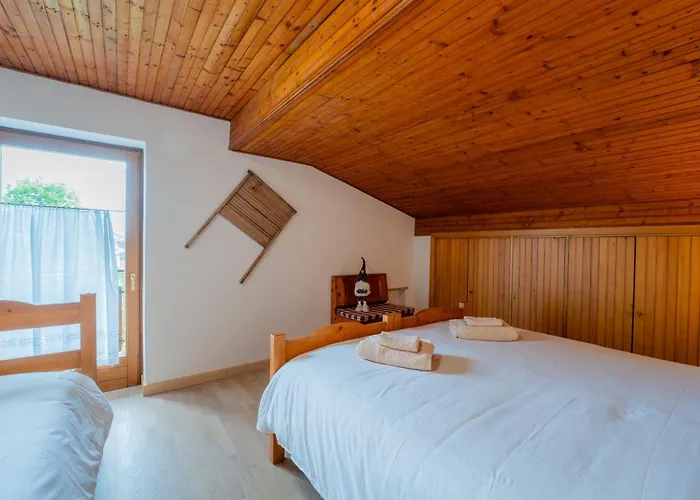 Centro Mansarda Con Balcone E Giardino *